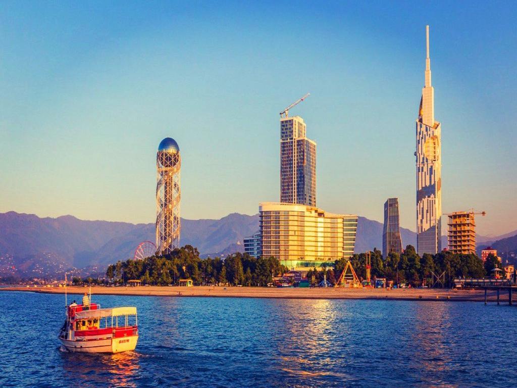 Sister'S Warm Guest House Batumi Exterior foto