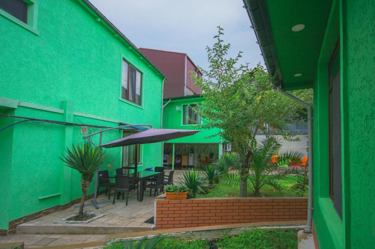 Sister'S Warm Guest House Batumi Exterior foto