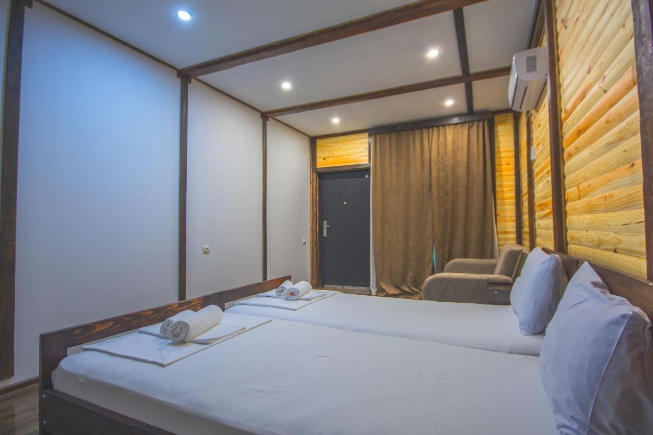 Sister'S Warm Guest House Batumi Exterior foto