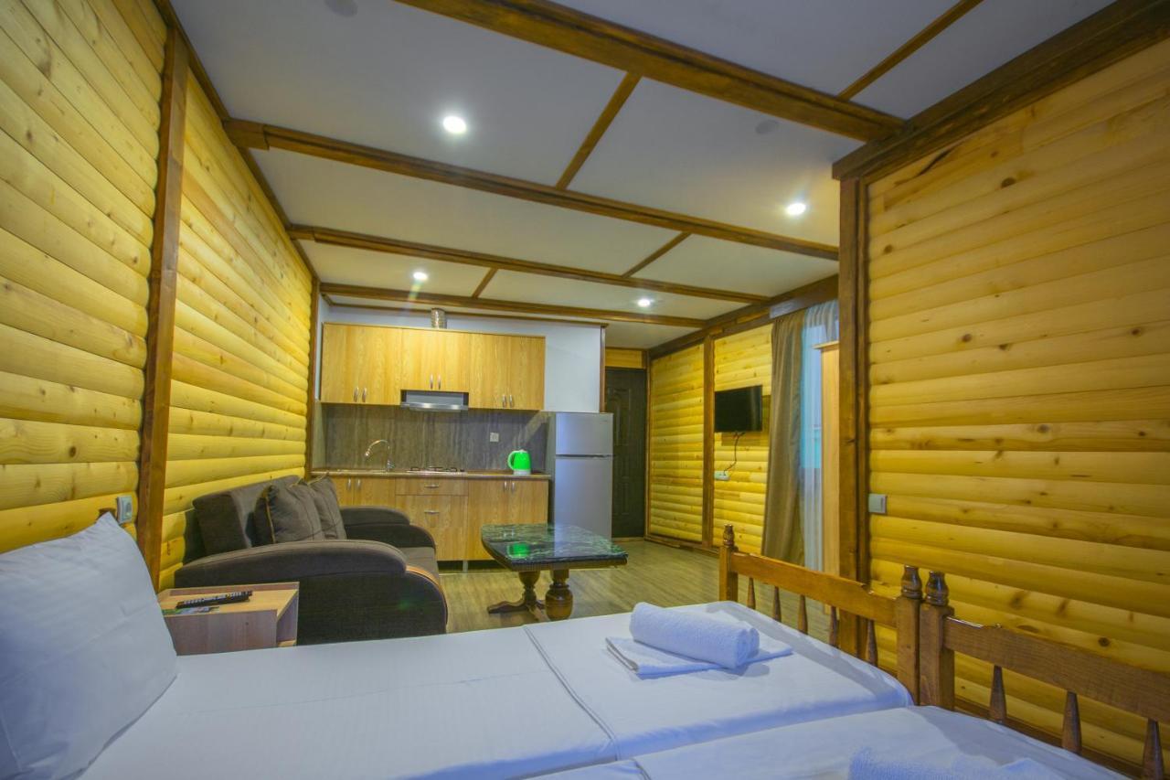 Sister'S Warm Guest House Batumi Exterior foto