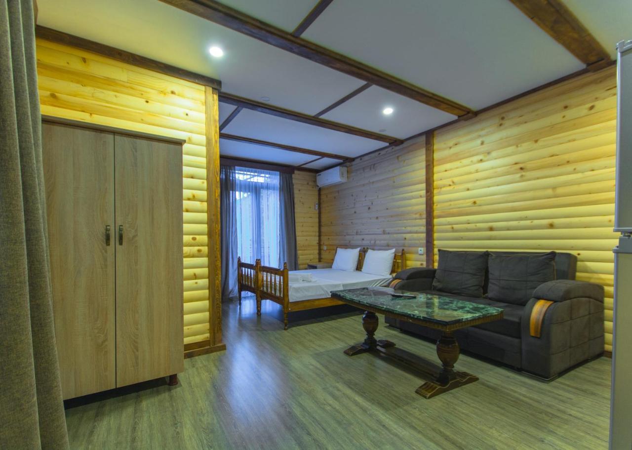 Sister'S Warm Guest House Batumi Exterior foto